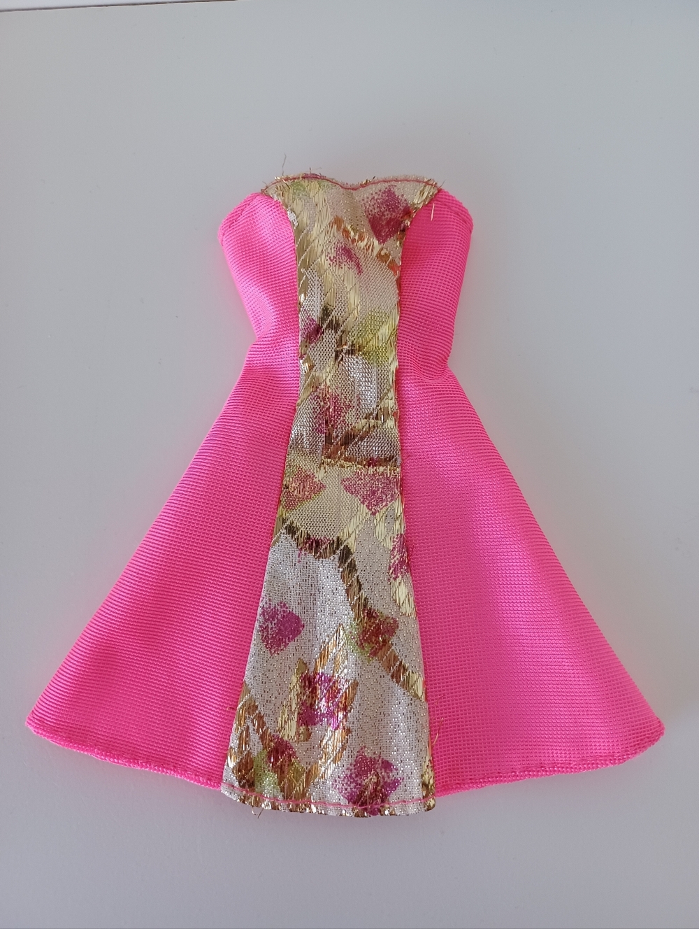 Vintage Barbie Doll‎ Pink And Gold Flower Strapless Dress Collectible Toy